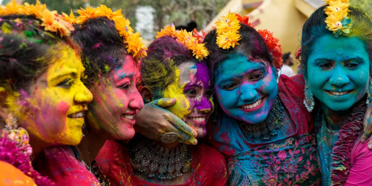The current image has no alternative text. The file name is: holi-1.jpg