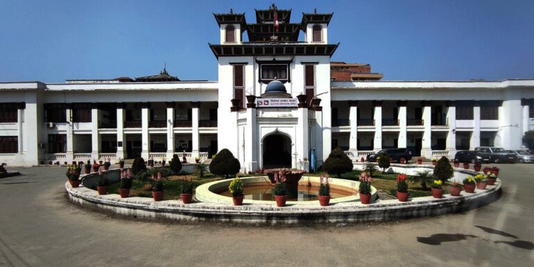 The current image has no alternative text. The file name is: Nirbachan-Aayog.jpg