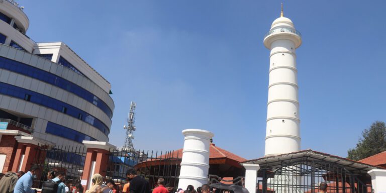 The current image has no alternative text. The file name is: dharahara.jpg