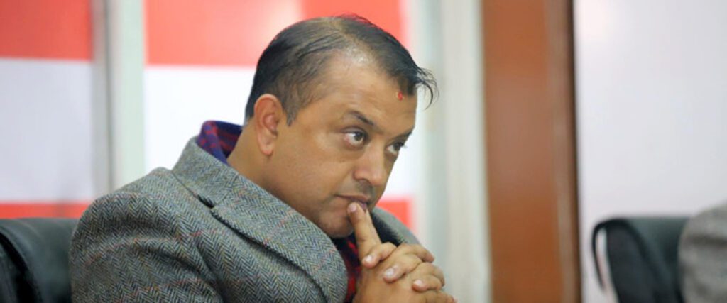 कांग्रेस सभापतिको उम्मेदवार बन्ने गगन थापाको घोषणा