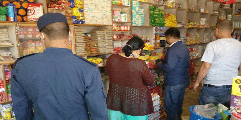 The current image has no alternative text. The file name is: KTM-pasal.gif