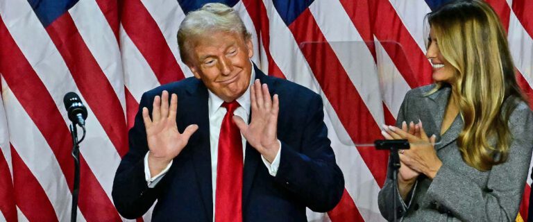 The current image has no alternative text. The file name is: donal-trump.jpg