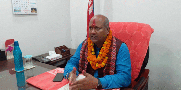 The current image has no alternative text. The file name is: Satish-kumar.gif