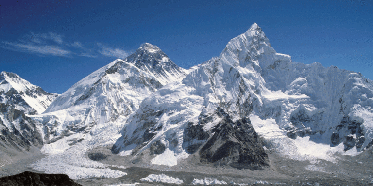 The current image has no alternative text. The file name is: sagarmatha-1.gif