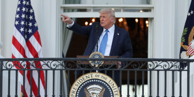 The current image has no alternative text. The file name is: Trump-1.jpg