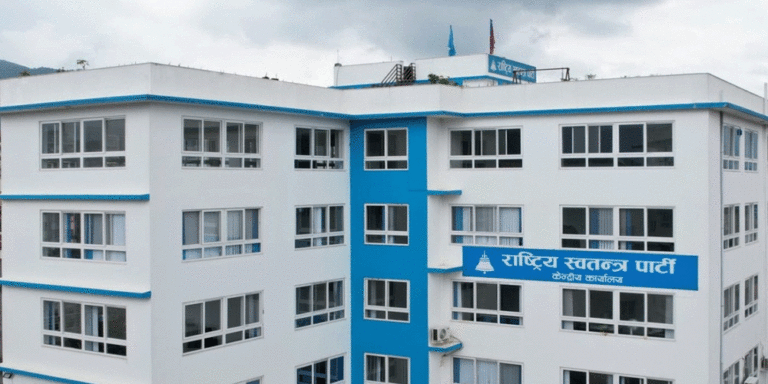 The current image has no alternative text. The file name is: rasapa-4.gif