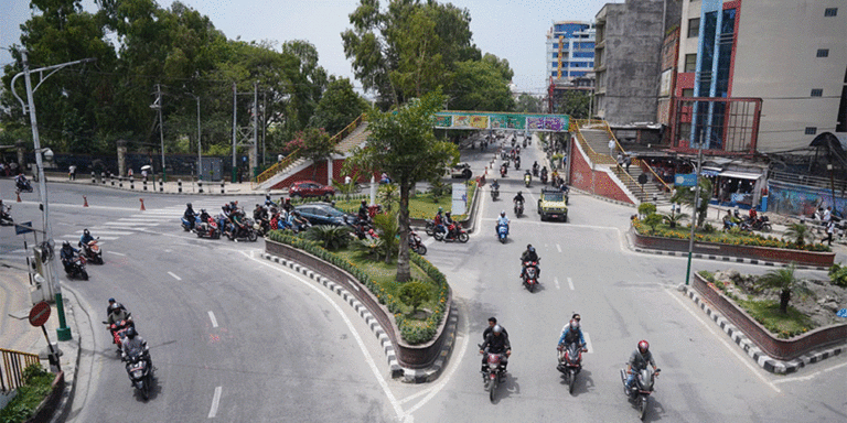 The current image has no alternative text. The file name is: yatayat-banda-1.gif