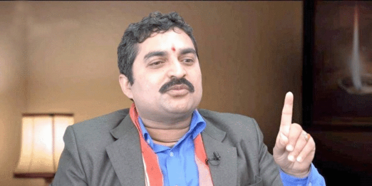 The current image has no alternative text. The file name is: abhiraj.gif