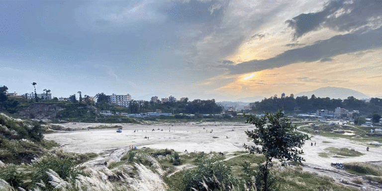 The current image has no alternative text. The file name is: baluwa-khani.gif