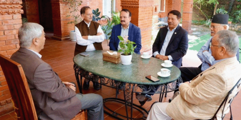 The current image has no alternative text. The file name is: congress-2.gif