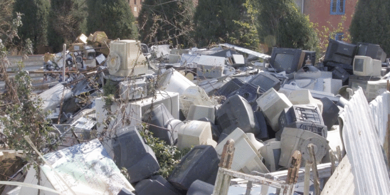 The current image has no alternative text. The file name is: elctronic-waste.gif