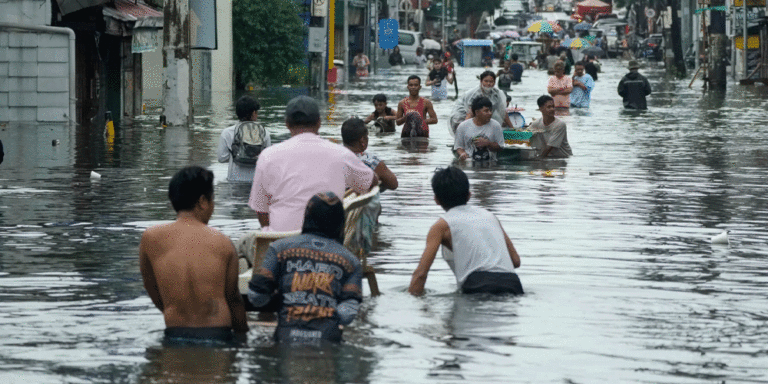 The current image has no alternative text. The file name is: filipens.gif