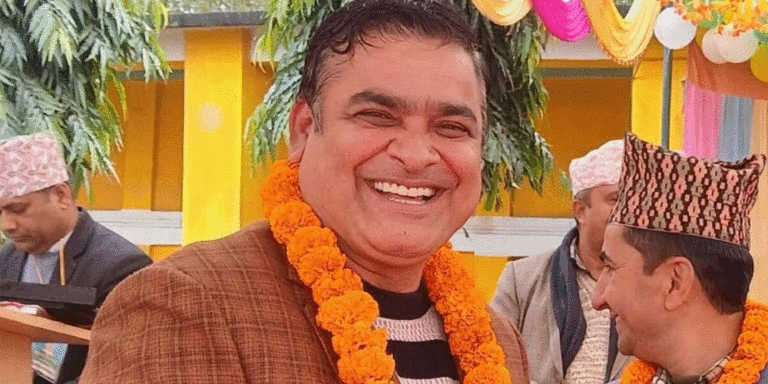 The current image has no alternative text. The file name is: khanal.gif