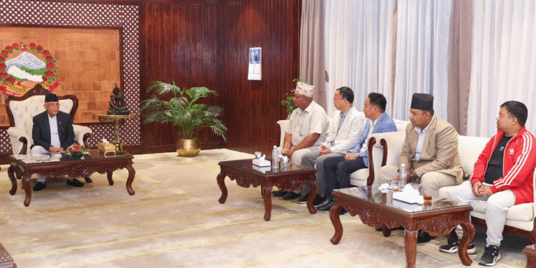 The current image has no alternative text. The file name is: pm-oli-2.gif