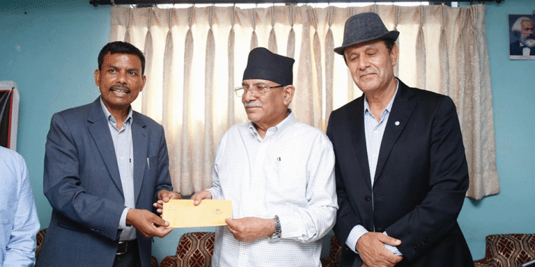 The current image has no alternative text. The file name is: prachand-5.gif