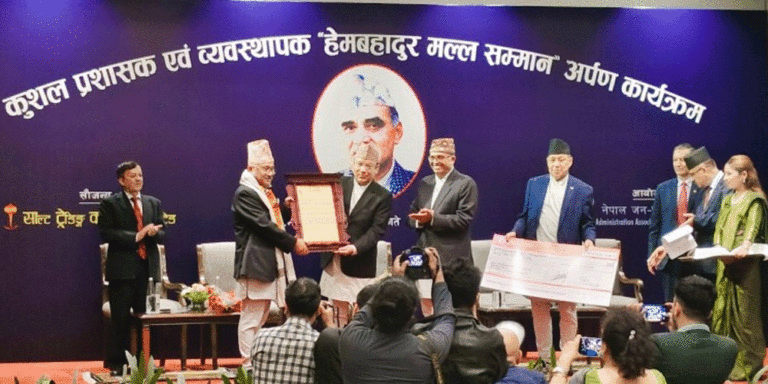 The current image has no alternative text. The file name is: samman.gif