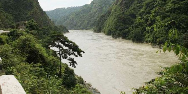 The current image has no alternative text. The file name is: trishuli-nadi-badhi-flood.jpg