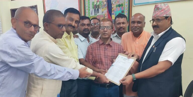 The current image has no alternative text. The file name is: andolan.jpg