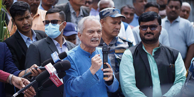 The current image has no alternative text. The file name is: babauram-bhatrie.gif