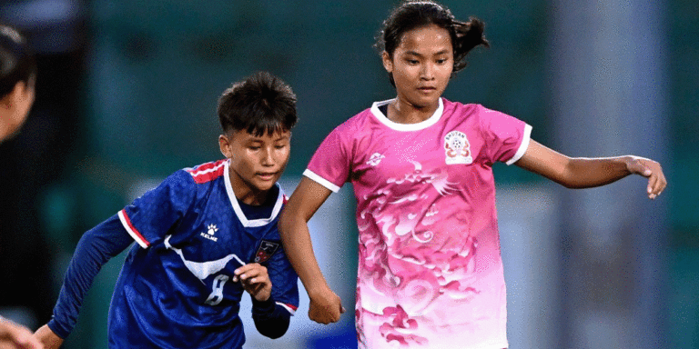 The current image has no alternative text. The file name is: football-3.gif