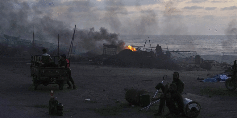 The current image has no alternative text. The file name is: gaza.gif