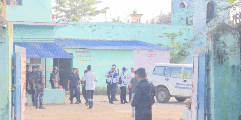 The current image has no alternative text. The file name is: kailali-2.gif