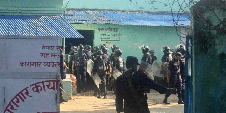 The current image has no alternative text. The file name is: kailali-karagar.gif