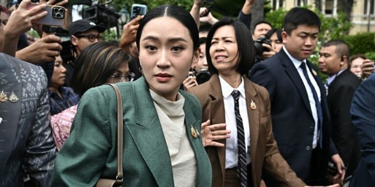 The current image has no alternative text. The file name is: thailand.jpg