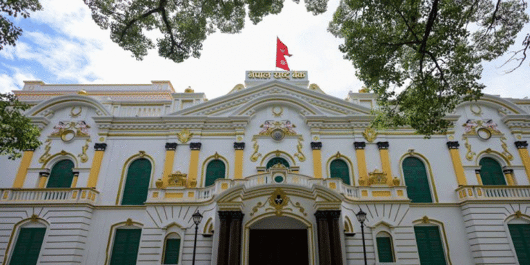 The current image has no alternative text. The file name is: Bank.gif