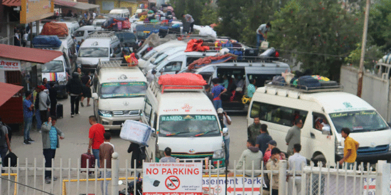 The current image has no alternative text. The file name is: Bus.gif