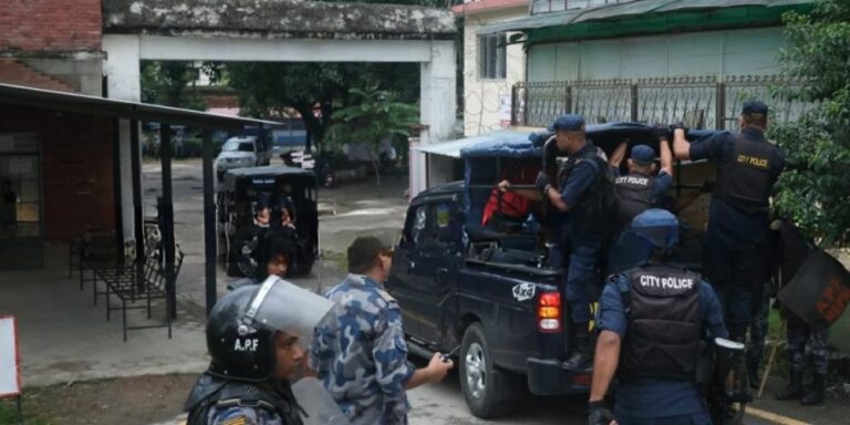 The current image has no alternative text. The file name is: POLICE.jpg