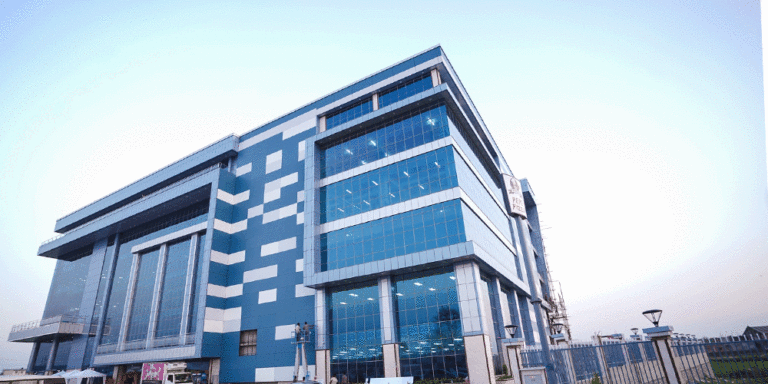 The current image has no alternative text. The file name is: bhatbhateni-2.gif