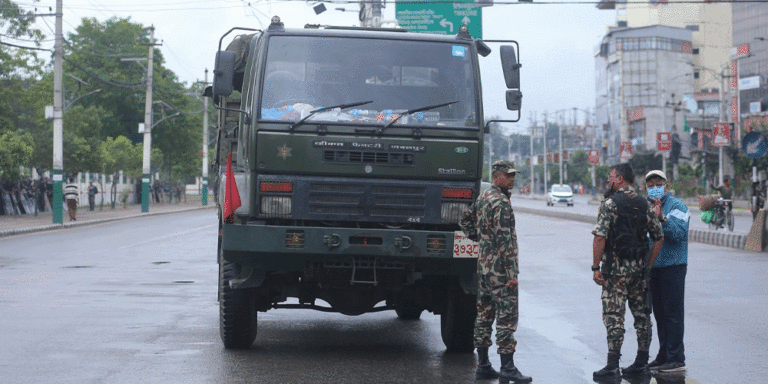 The current image has no alternative text. The file name is: cena-1.gif