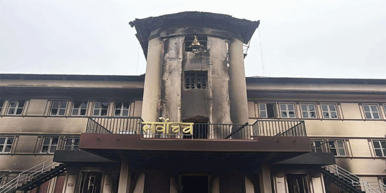 The current image has no alternative text. The file name is: court.gif