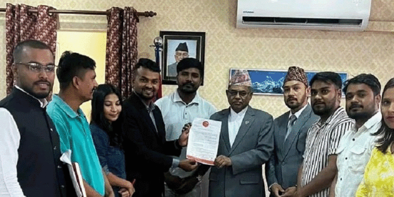 The current image has no alternative text. The file name is: janakpur.gif