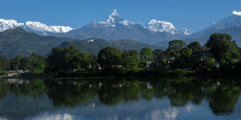 The current image has no alternative text. The file name is: machapuchere.gif