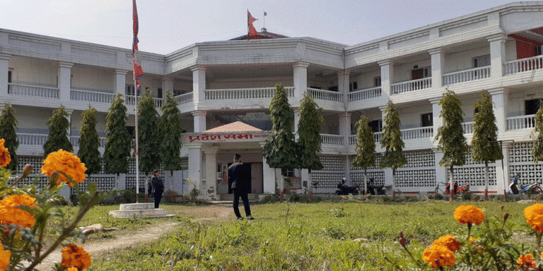 The current image has no alternative text. The file name is: madesh.gif