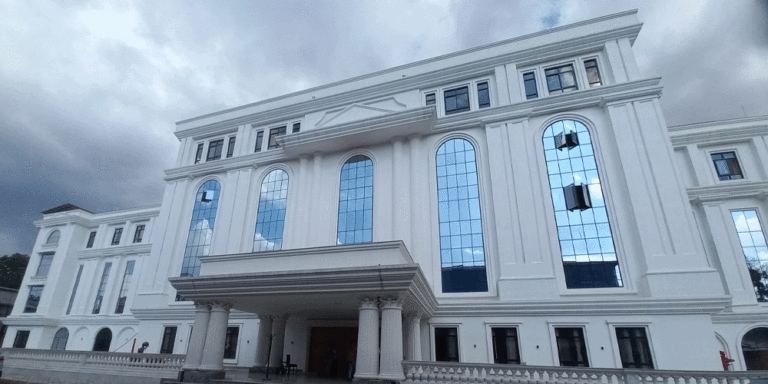 The current image has no alternative text. The file name is: pm-office.gif