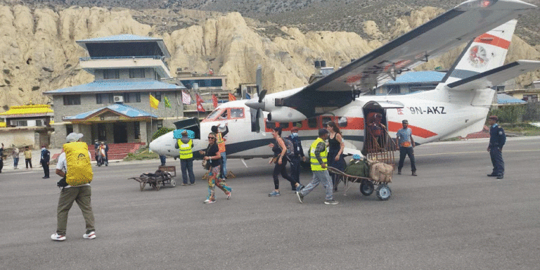 The current image has no alternative text. The file name is: pokhara-jomsom.gif