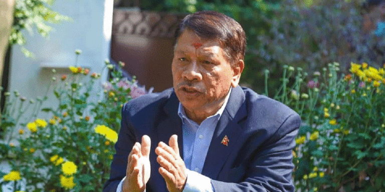 The current image has no alternative text. The file name is: prakashman.gif