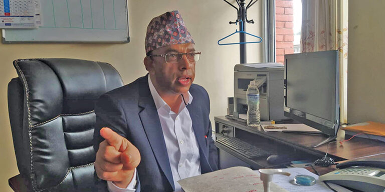 The current image has no alternative text. The file name is: aryal.jpg