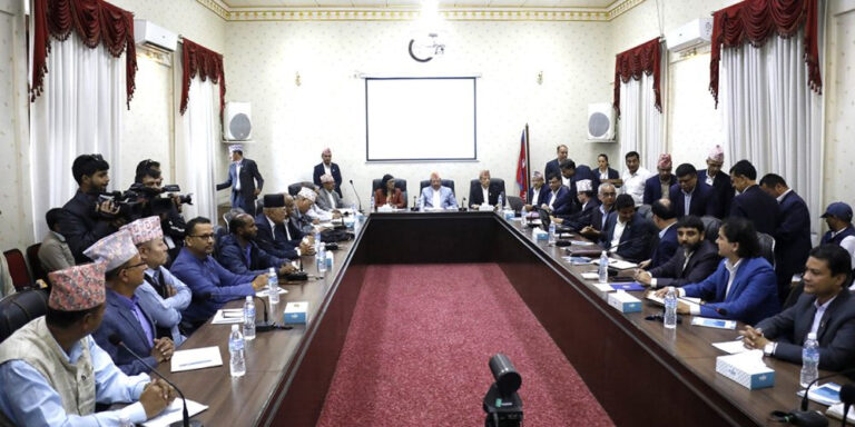 The current image has no alternative text. The file name is: chalphal.jpg