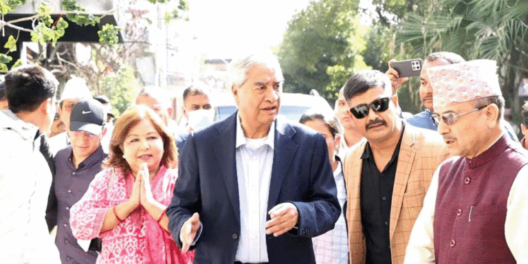 The current image has no alternative text. The file name is: deuwa-2.gif