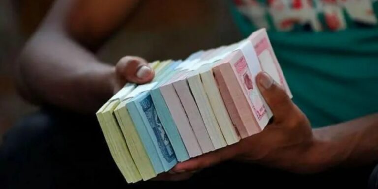 The current image has no alternative text. The file name is: naya-note.jpg