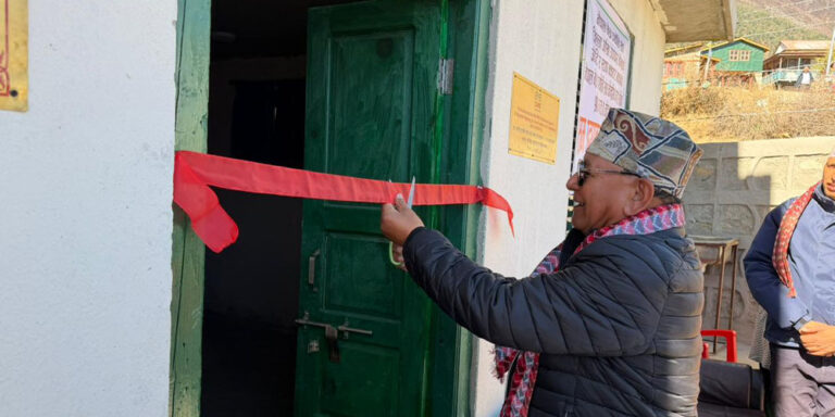 The current image has no alternative text. The file name is: Humla.jpg