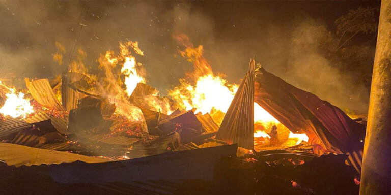 The current image has no alternative text. The file name is: aagalagi.jpg