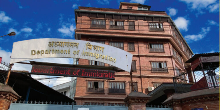 The current image has no alternative text. The file name is: adhaygaman.jpg