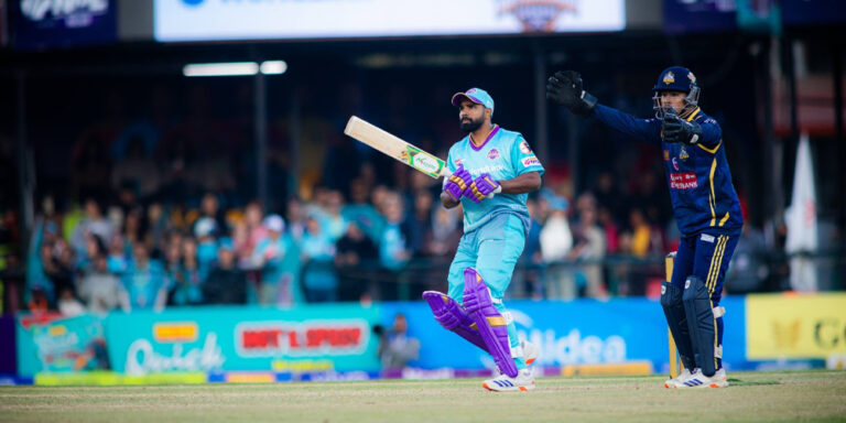 The current image has no alternative text. The file name is: adill.jpg