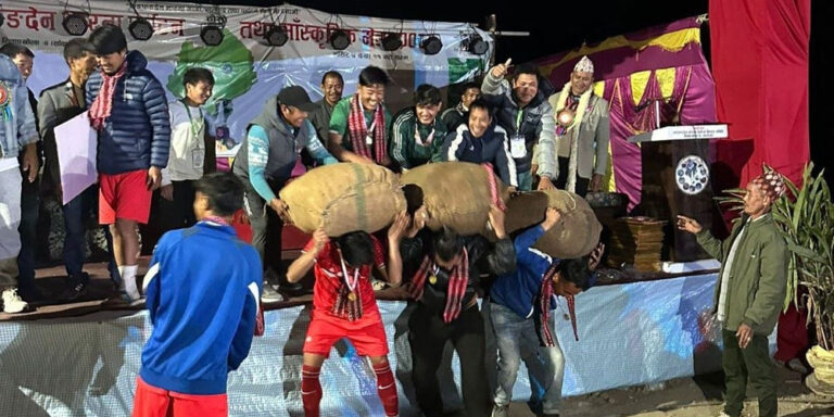 The current image has no alternative text. The file name is: alaichi.jpg