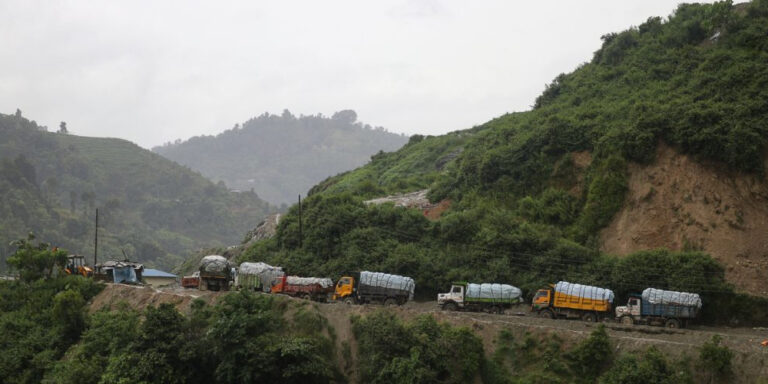 The current image has no alternative text. The file name is: banchare.jpg